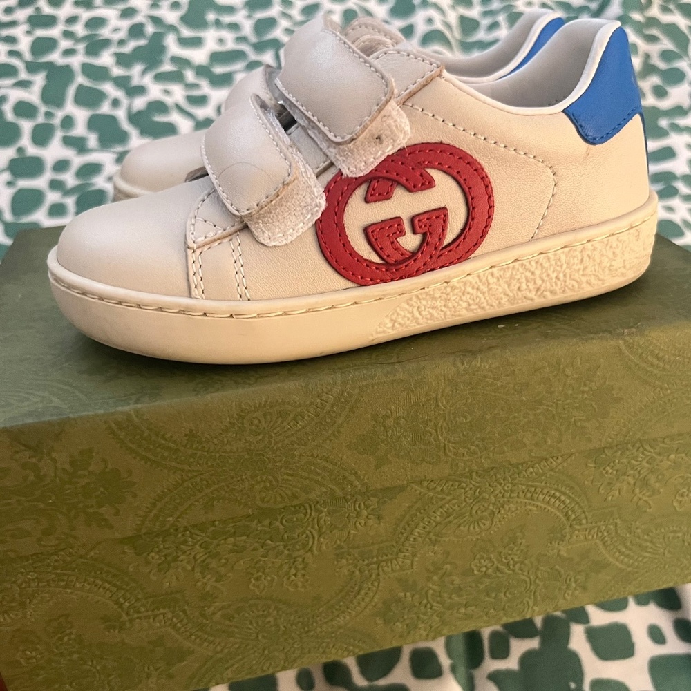 Gucci sneakers